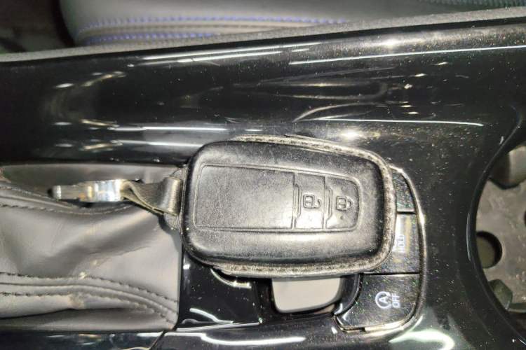 Used Toyota C-HR 2020 2.0L Luxury Edition
