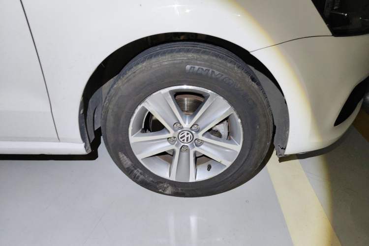 Used Volkswagen Polo 2016 1.4L Manual Fashion Model
