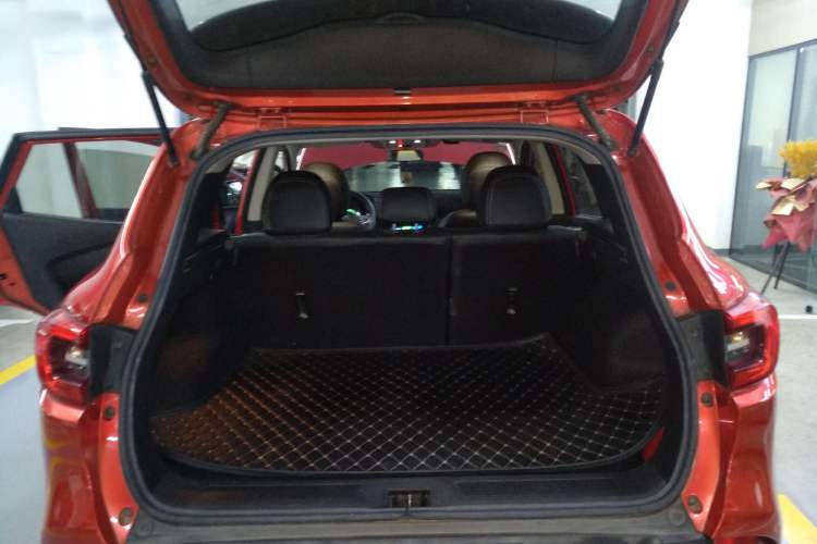 Used Renault Kadjar 2017 2.0L Two-Wheel Drive Fashion Edition Trunk