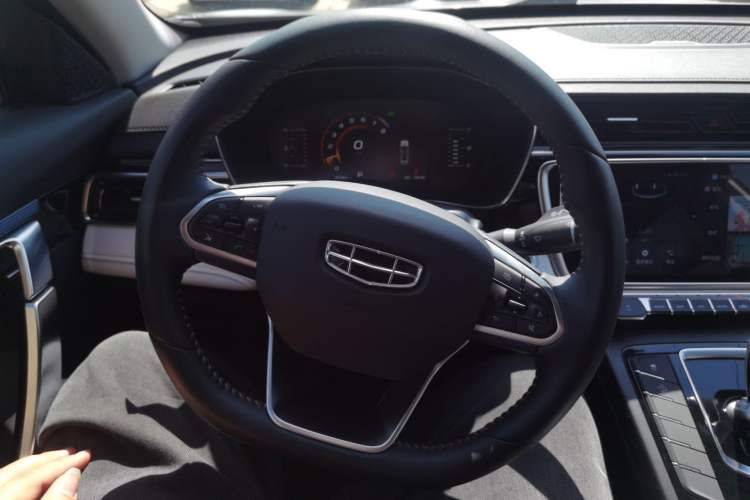 Used Geely Auto Emgrand X7 Sport 2022 Boyue X 1.8TD DCT Smart Model Steering Wheel
