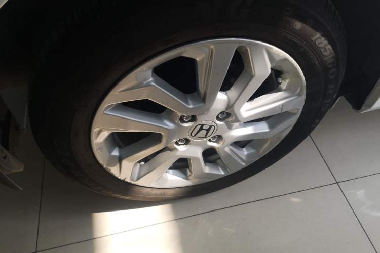 Used Honda Fit 2018 1.5L CVT Comfort Sunroof Version Right Rear Wheel Hub