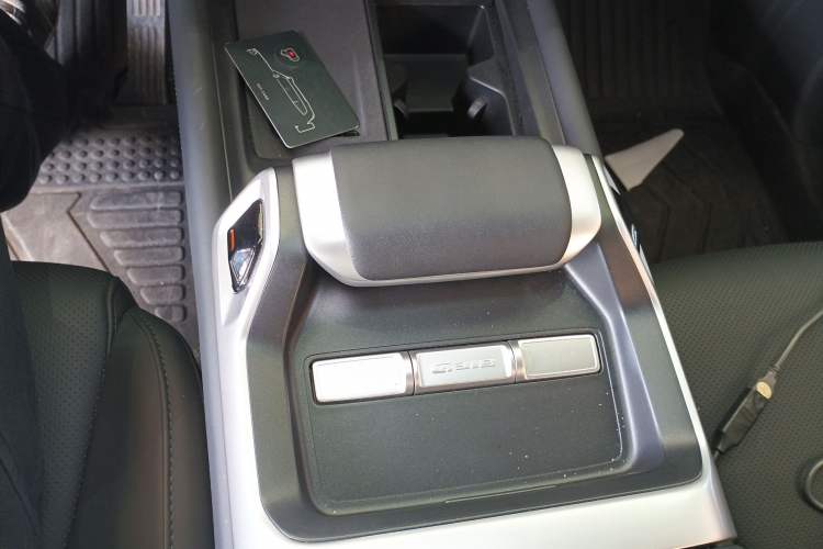 Used Deepal G318 2024 Two-Wheel Drive Air Suspension Version Gear Lever