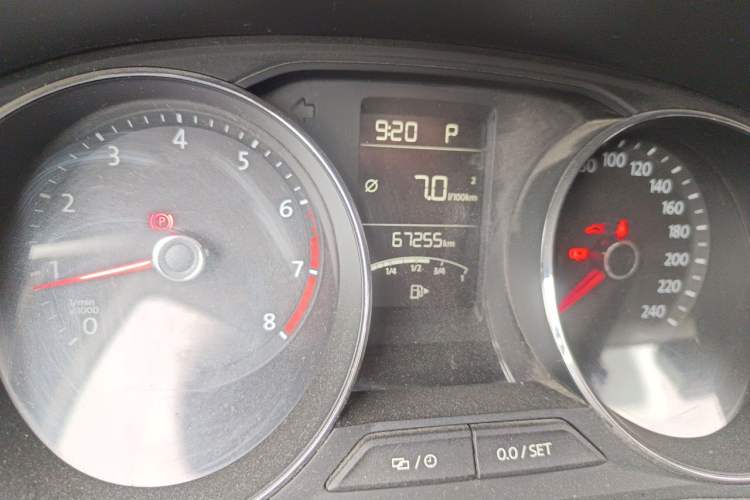 Used Volkswagen Lavida 2017 1.6L Automatic Comfort Edition
