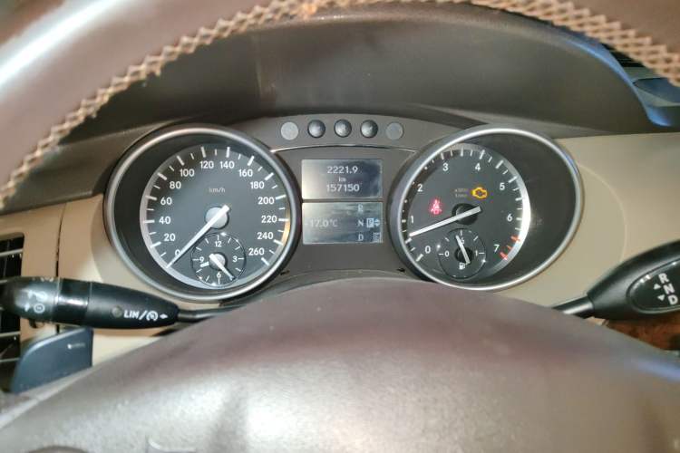 Used Mercedes-Benz R-Class 2011 R 350 L 4MATIC
