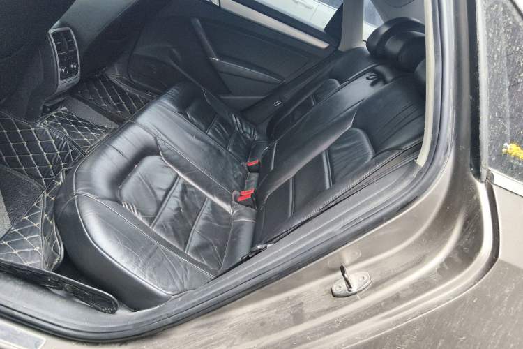 Used Volkswagen Passat 2013 1.8TSI DSG Prestige Edition Left Rear Seat