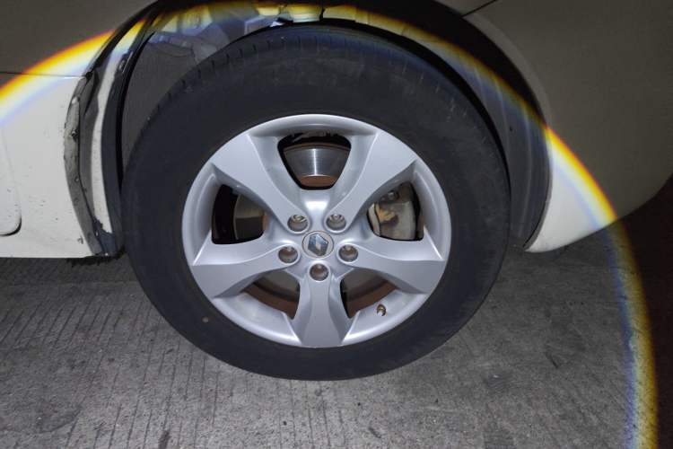 Used Renault Koleos 2012 2.5L 4x4 Comfort Edition with Navigation