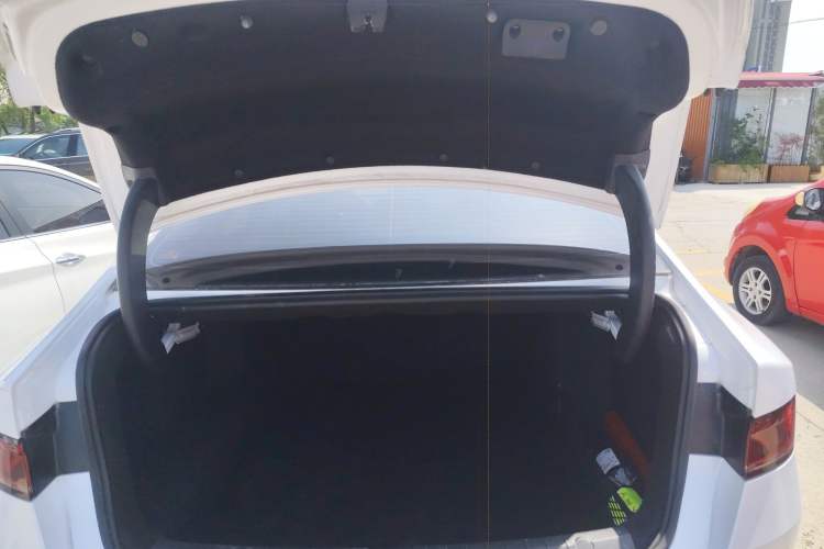 Used BYD Qin PLUS 2024 HONOR Edition DM-i 55KM Leading Model Trunk