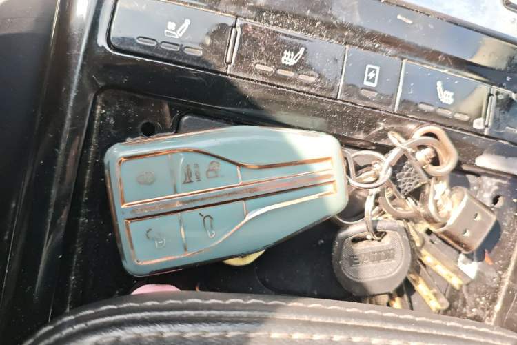 Used Hongqi HS5 2019 2.0T Smart Connect Flagship Edition Vehicle Key