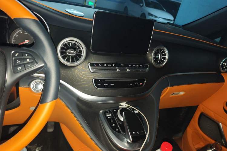 Used Mercedes-Benz V-Class 2018 V 260 Avantgarde Edition China V Audio And AC Panel