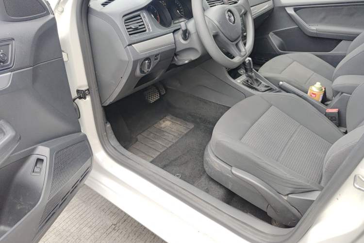 Used Volkswagen Lavida 2018 Classic 1.5L Automatic Fashion Edition China VI Standard