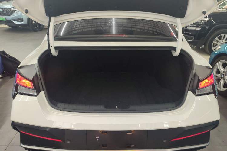 Used Hyundai Elantra 2023 1.5L CVT GLX Elite Edition Trunk