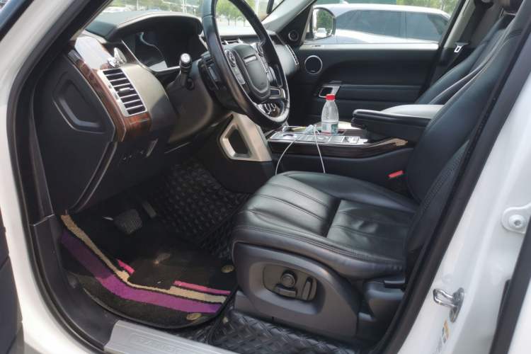 Used Land Rover Range 2015 3.0 SC V6 Vogue Driver Seat