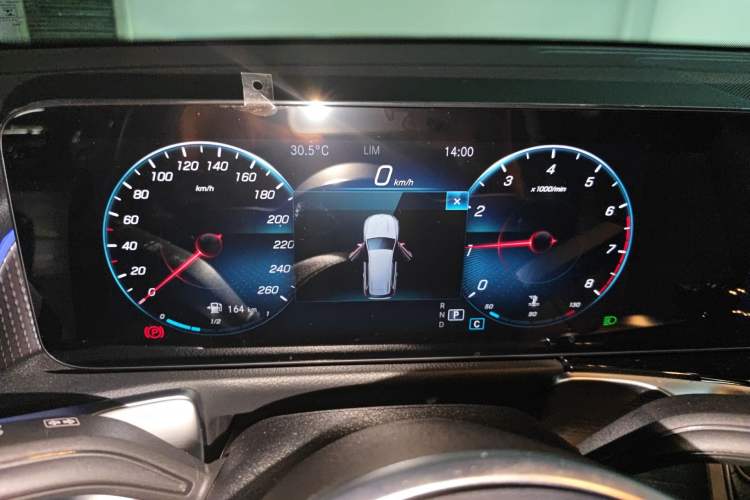 Used Mercedes-Benz GLB 2021 GLB 200 Dynamic Edition Instrument Cluster