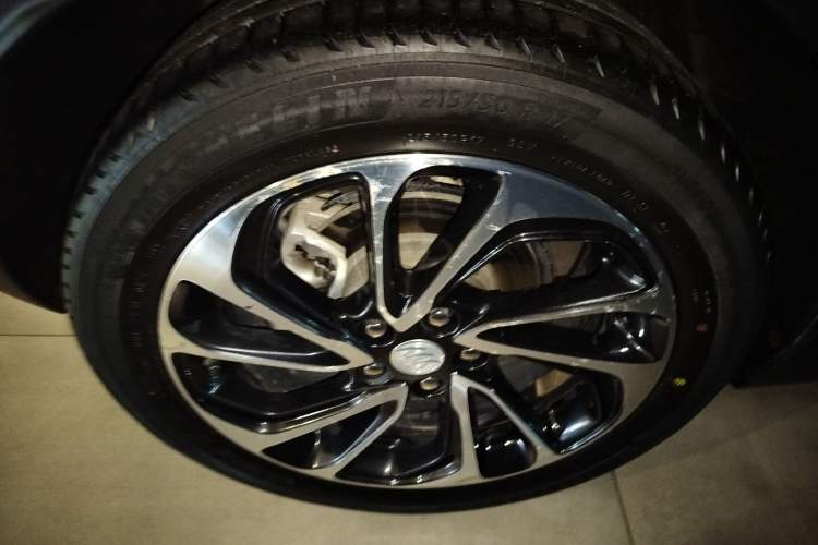 Used Buick Velite 7 2022 652E Connected Smart Version
