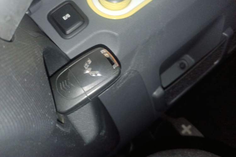 Used Wuling Hongguang MINIEV 2021 Macaron Premium Model – Lithium Iron Phosphate Interior 1