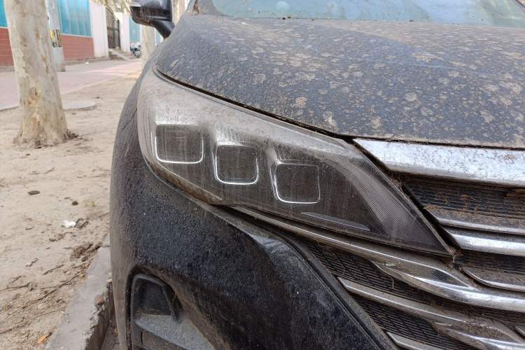 Used GAC Trumpchi GS5 2019 270T Automatic Luxury Edition Right Front Headlight