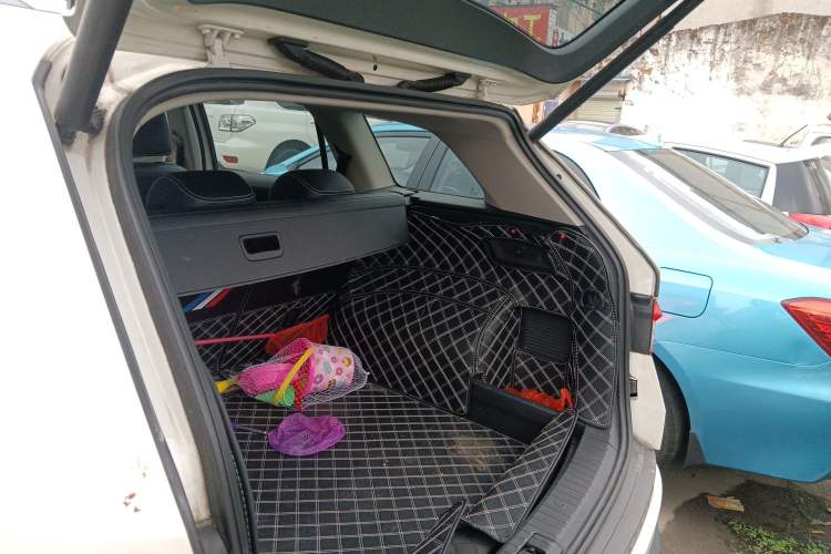 Used Skoda Kodiaq 2018 Facelifted TSI330 5-Seater Two-Wheel-Drive Luxury Enjoyment Edition Trunk