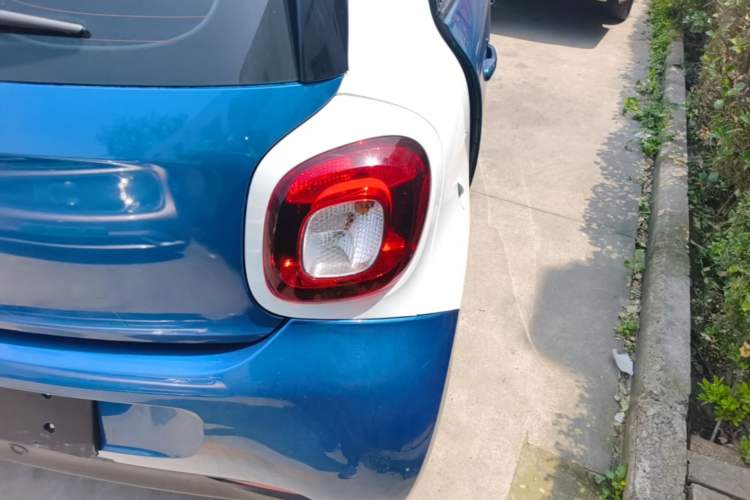 Used smart forfour 2018 1.0L 52kW Passion Edition
