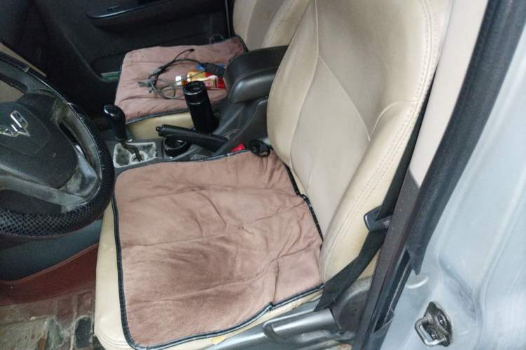 Used Wuling Rongguang V 2015 1.5L Standard Version Left Rear Seat