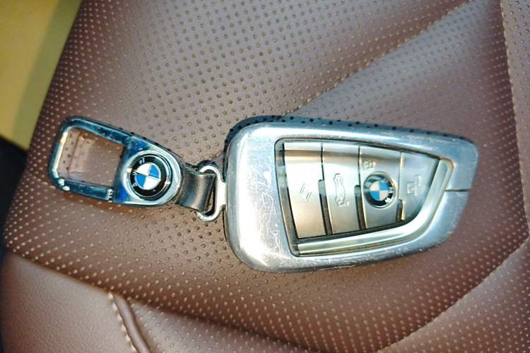 Used BMW X5 2022 Restyled xDrive 30Li Luxury Version M Sport Package
