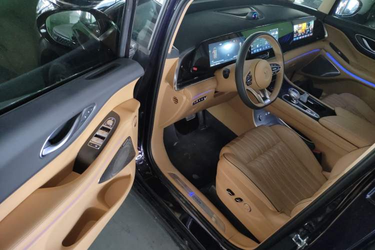 Used VOYAH Dream 2024 PHEV Ultra-Long Range Flagship Edition