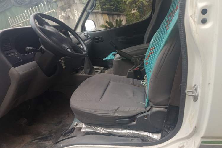 Used Jinbei Hiace 2014 2.0L Fifth-Generation Xiangyun Comfort Type 1 4G20C