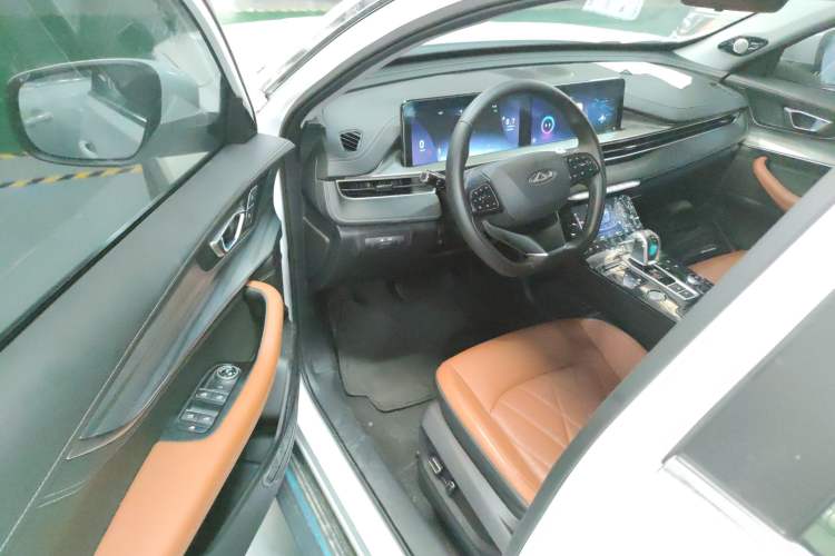 Used Chery Tiggo 8 PLUS 2022 290TGDI DCT Luxury Edition+