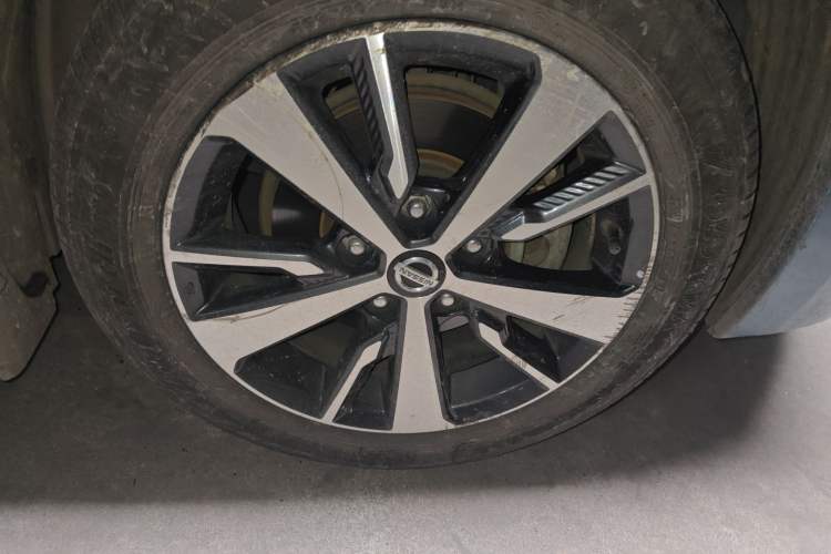 Used Nissan Lannia 2016 1.6L Manual Cool Edition
