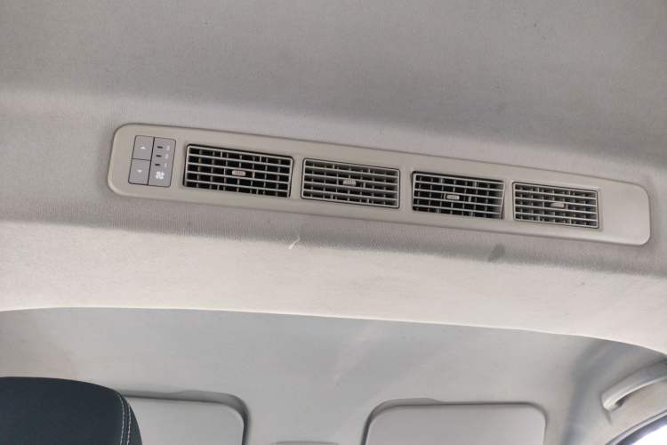 Used Wuling Hongguang PLUS 2019 1.5T Manual Comfort Version 7 Seats