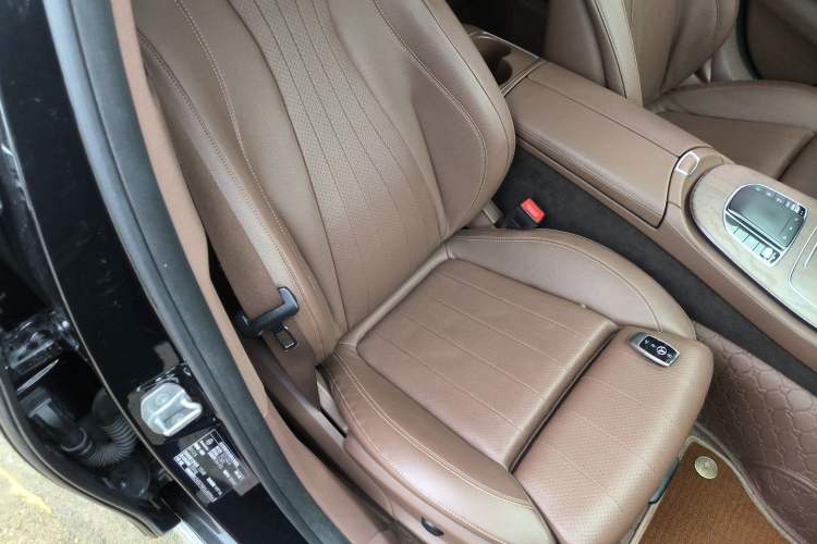 Used Mercedes-Benz E-Class 2020 E 260 L
