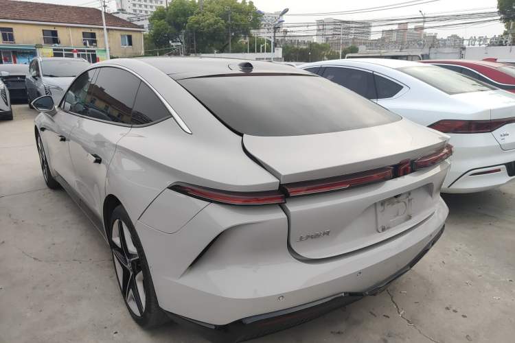 Used Rising R7 2023 Performance Screen Pro Edition