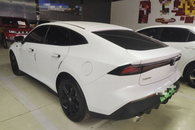 Used Changan UNI-V iDD 2023 ZhiDian iDD 1.5T 113km Smart & Fun Version