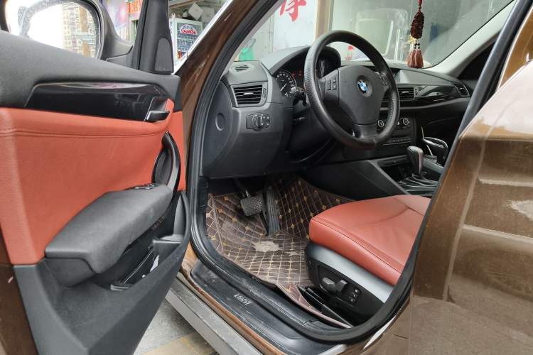 Used BMW X1 2010 sDrive18i Luxury Model Driver Seat