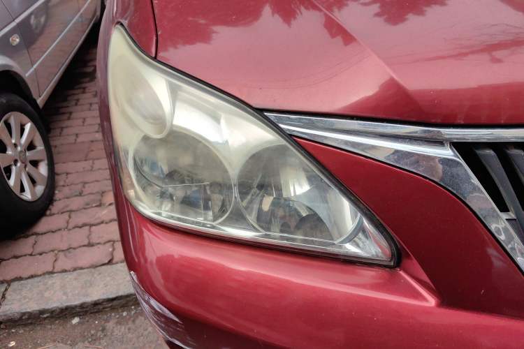 Used Huanghai Qisheng V3 2011 2.0L Ultra-Luxury Version Right Front Headlight
