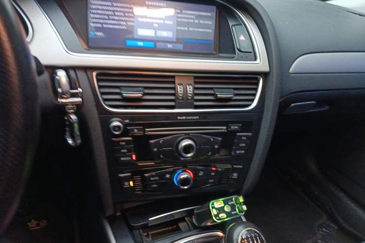 Used Audi A4L 2013 30 TFSI Manual Comfort Model
