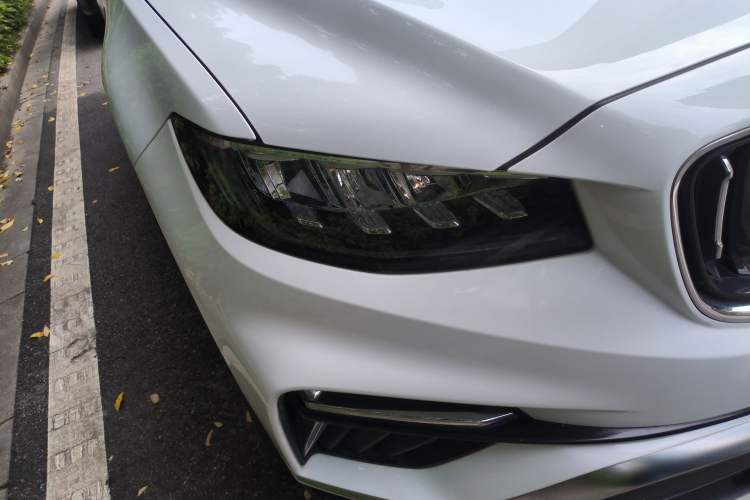 Used Geely Auto Emgrand X7 Sport 2022 1.8TD DCT Zhiya Trim