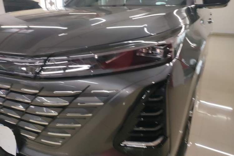 Used Changan CS75 PLUS 2024 3rd Generation Champion Edition 1.5T Intelligent Drive Dynamic Model
