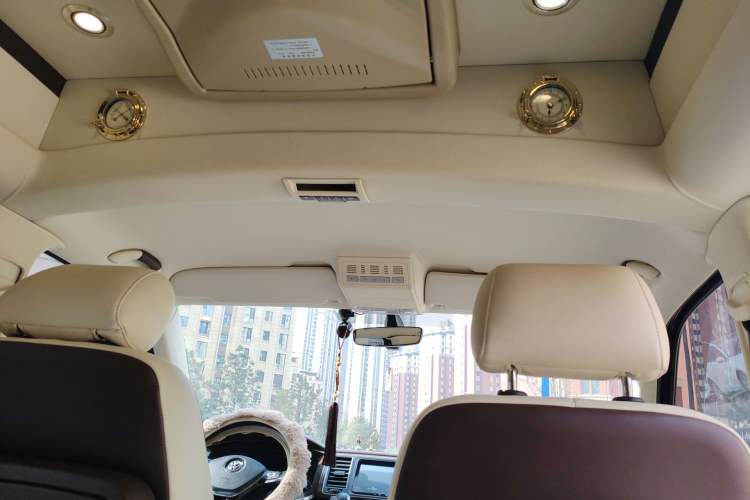 Used Volkswagen Caravelle 2018 2.0 TSI 4x4 Luxury Edition 7-Seater Headliner