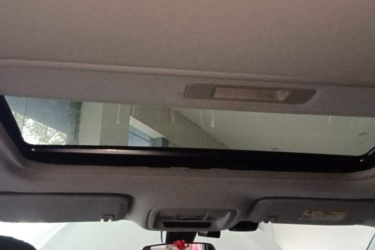 Used Chevrolet Malibu XL 2017 1.5T Automatic Ruichi Edition Headliner