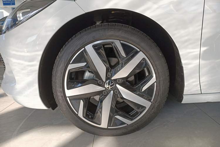 Used Volkswagen Lamando 2025 Lavida L 280TSI DSG Cool & Spicy Edition
