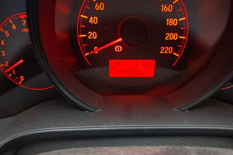 Used Honda Fit 2016 1.5L LX CVT Comfort Model Odometer Close Up