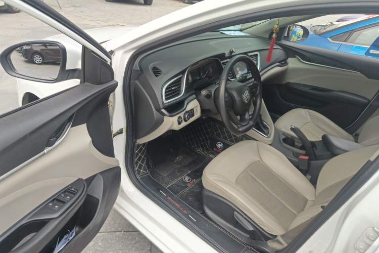 Used Buick GT 2017 15N Automatic Elite Version
