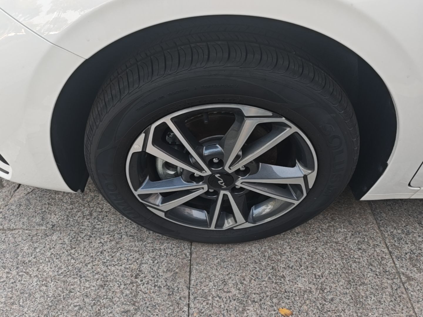Kia K3 2024 1.5L CVT Comfort Plus Edition — снимка 10