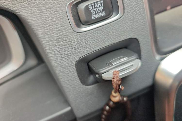 Used Volvo S60 2018 S60L T4 Smart & Ambitious Edition