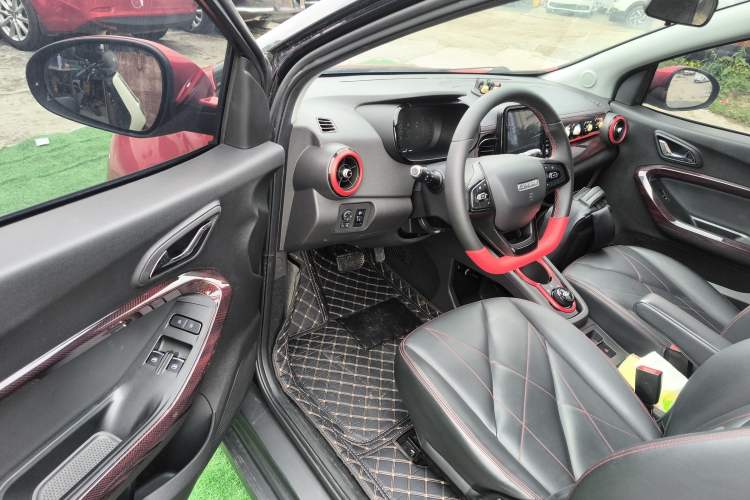 Used Chery QQ Little Ant 2022 Sweet Pink Edition Half-Sugar Version 3-Cell Lithium 30kW 301km
