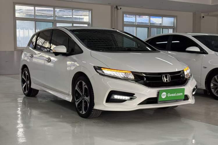 Used Honda Jade 2017 210 TURBO CVT Luxury Edition 5 Seats
