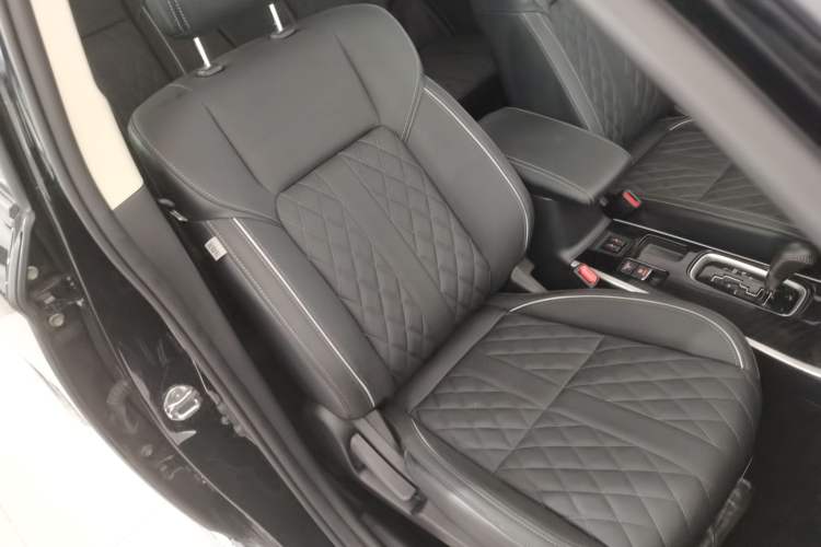 Used Mitsubishi Outlander 2021 2.0L Two-Wheel Drive Comfort Edition 7 Seats
