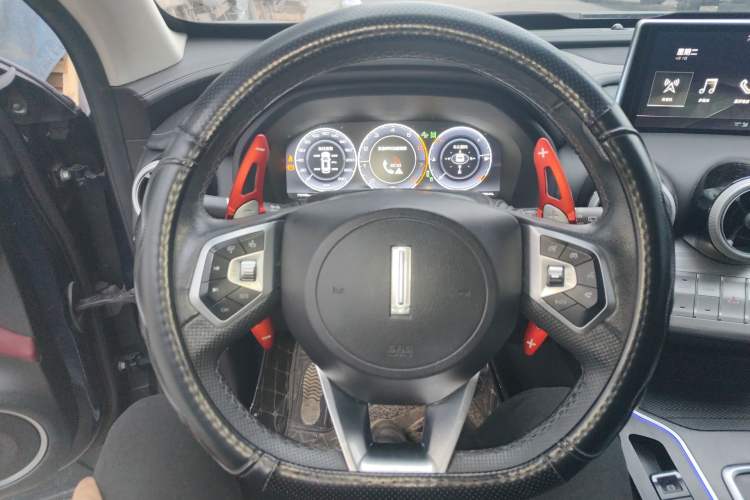 Used Wey VV7 2019 Upgraded Model 2.0T Flagship Version China VI