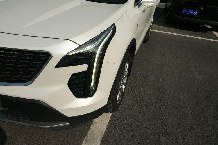 Used Cadillac XT4 2018 28T Two-Wheel Drive Leading Version
