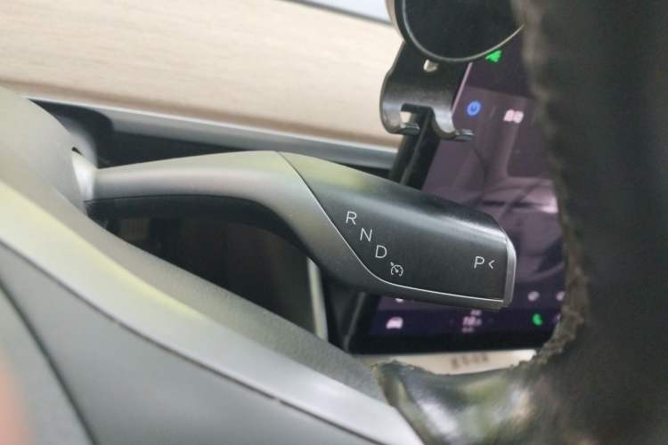Used Tesla Model 3 2019 Long-Range Rear-Wheel-Drive Version